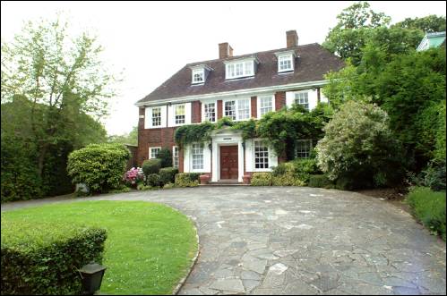 13 Ingram Avenue
